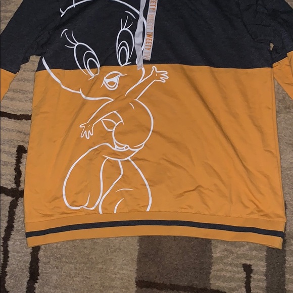 Tweety bird hoodie - Picture 3 of 3